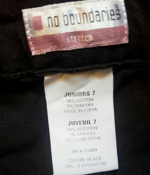 Shorts  *No Boundaries*  (2 pair) - Picture 8 of 11